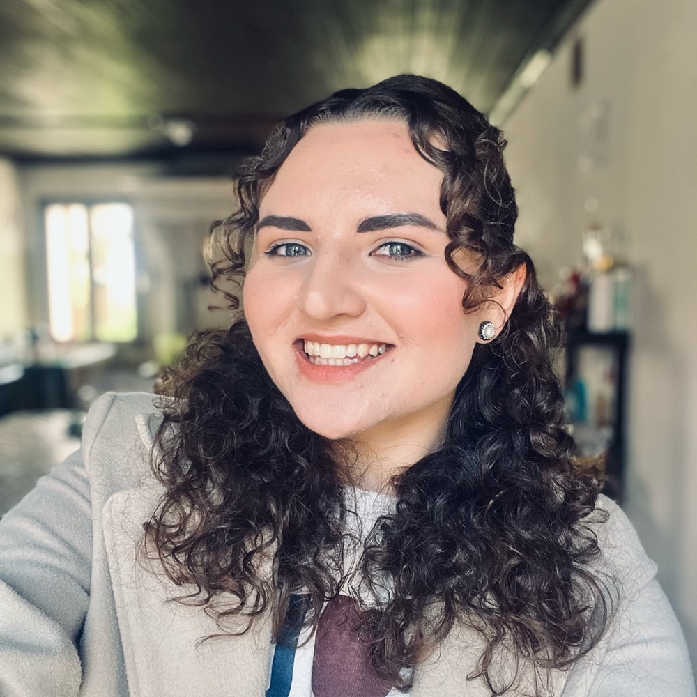 Meet your Posher, Natalie